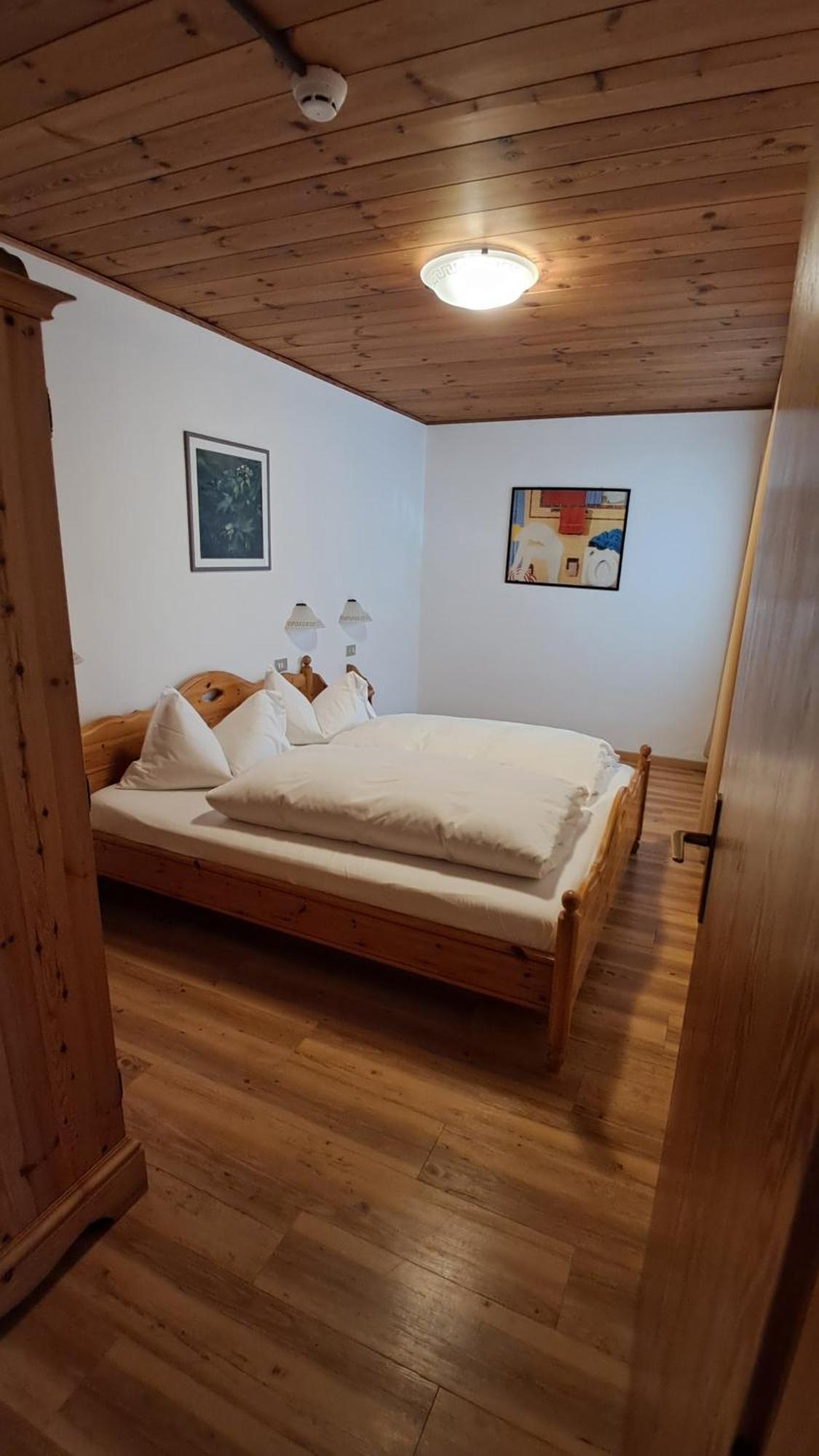 Antares Aparthotel 3*