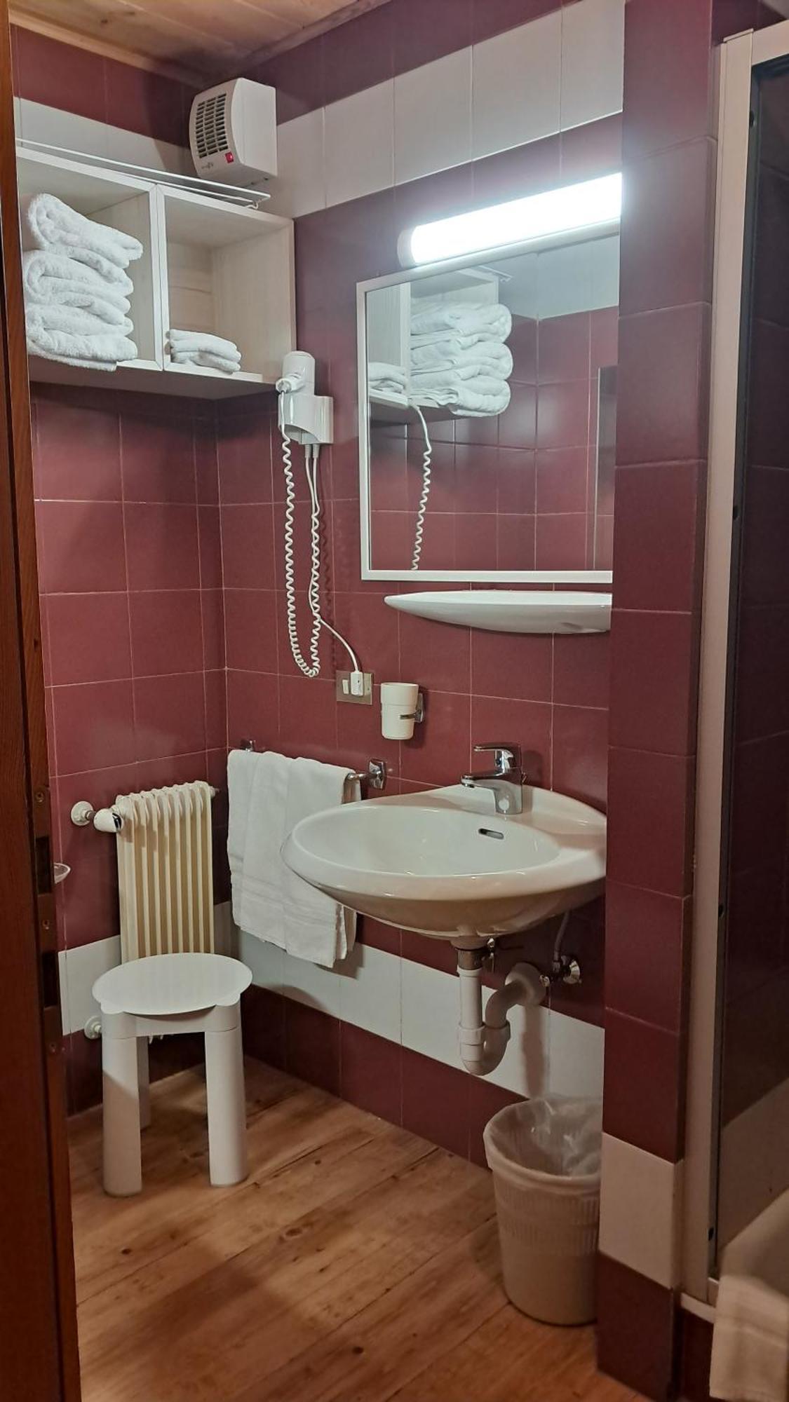 Antares Aparthotel